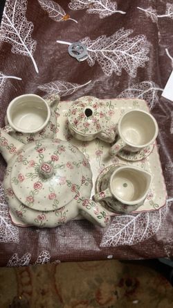 Tea set
