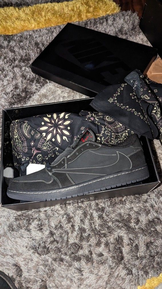 Travis Scott Nike Air Jordan 1 Black Phantom
