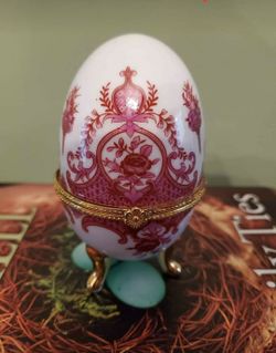 Hinged Egg Trinket Holder