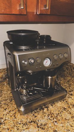 Breville Espresso Machine with Built-in Grinder