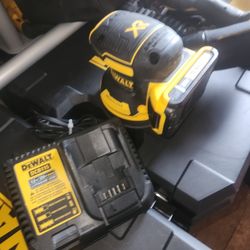 Firm Price🛑 Dewalt 20v Xr Round Sander Used Good. W/Batt&Charger Included. Precio Firme🛑 