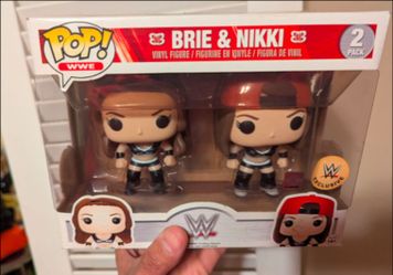 Brie and nikki bella two pack funko pop bella twins wwe