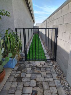 Dog run gate