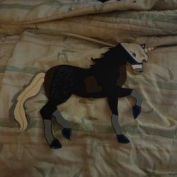 I. Am. Sale. My.  Horse. That   I.  Painted