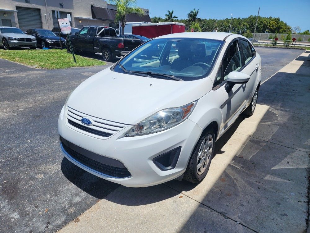 2011 Ford Fiesta