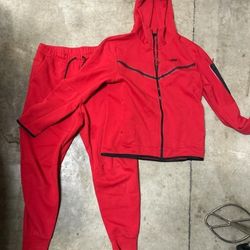 Red Full Nike Tech