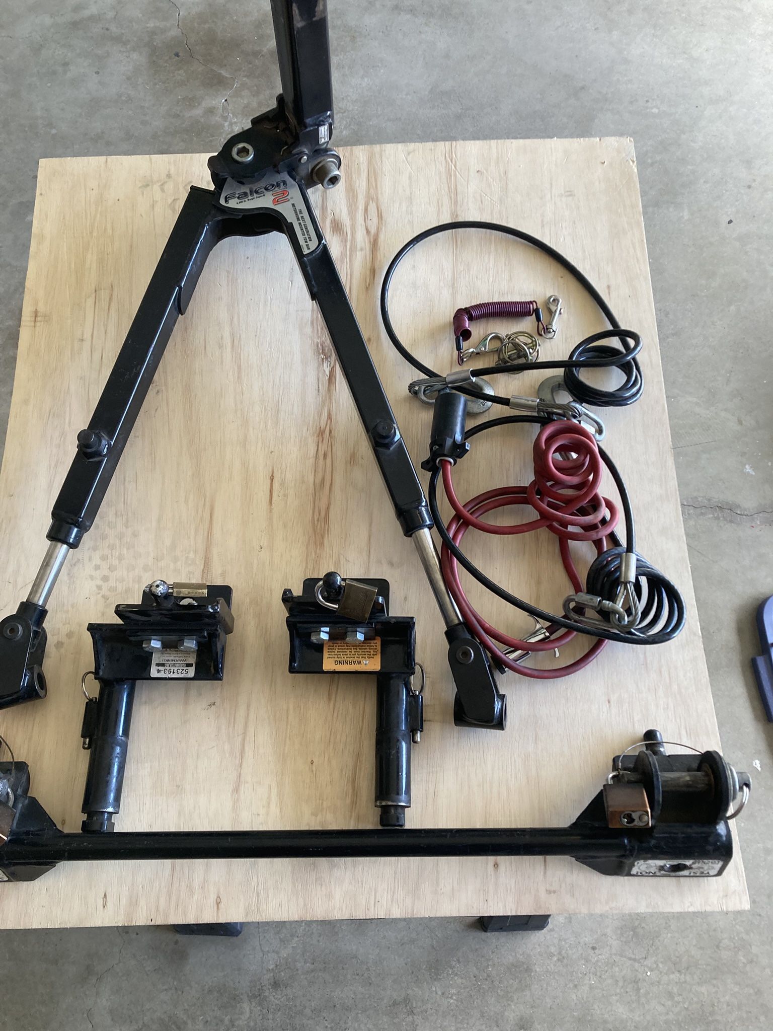 Falcon 2 Tow Hitch