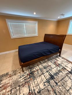 Queen size bed real wood with high end quality foam mattress