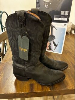 Shyanne western boots 8 women