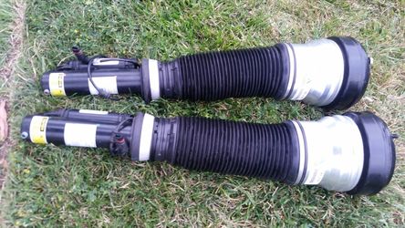 2000/2006 Mercedes s 500 front struts