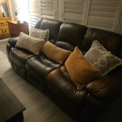Brown Recliner Reclines On Both Ends