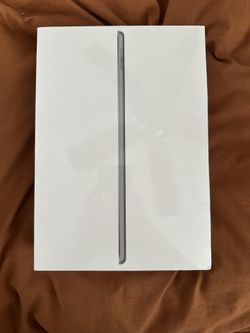 Sealed iPad (9th Generation) Wi-Fi + Cellular 64gb 