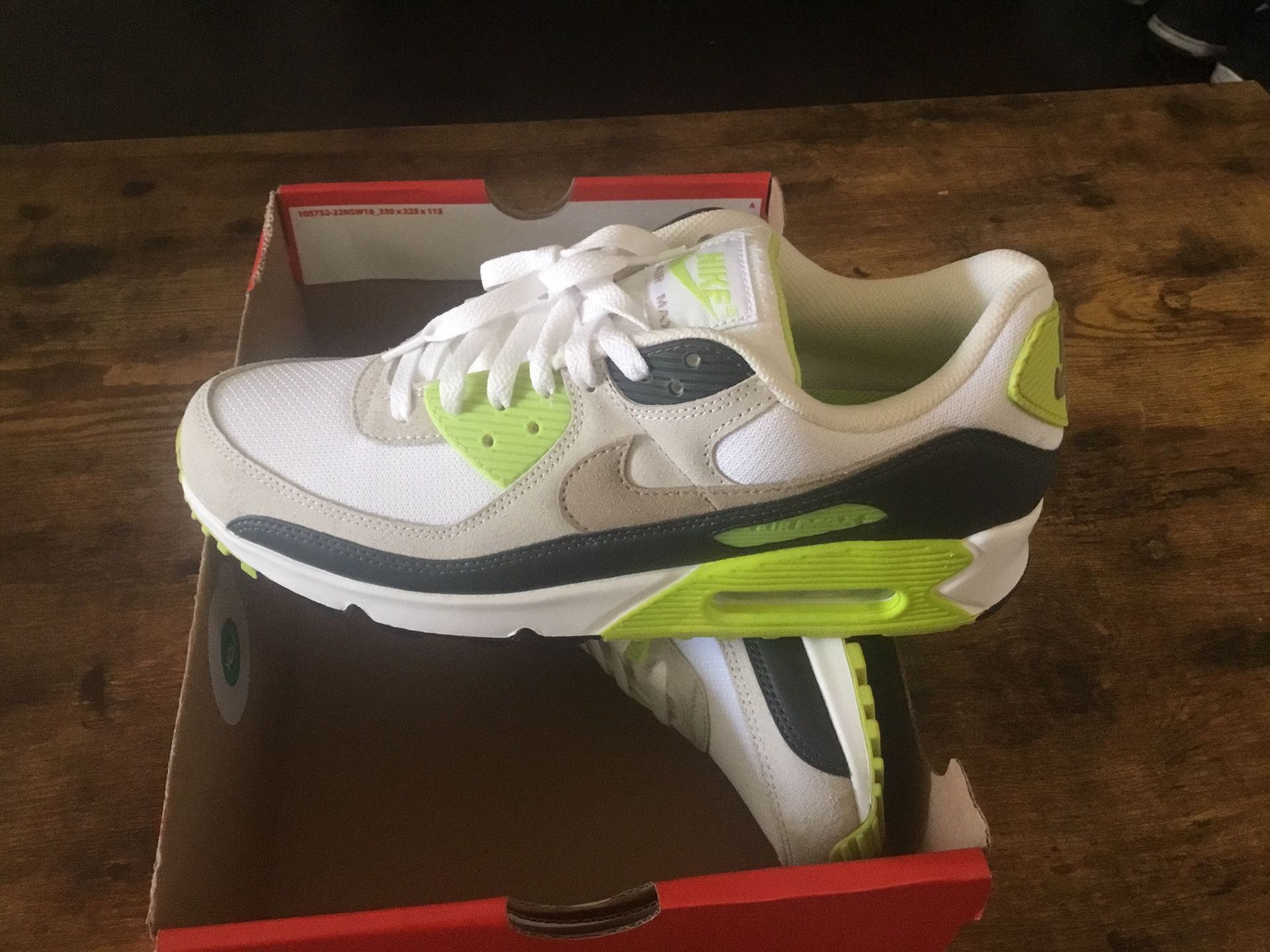 New Men’s Nike Air Max 90 size 10
