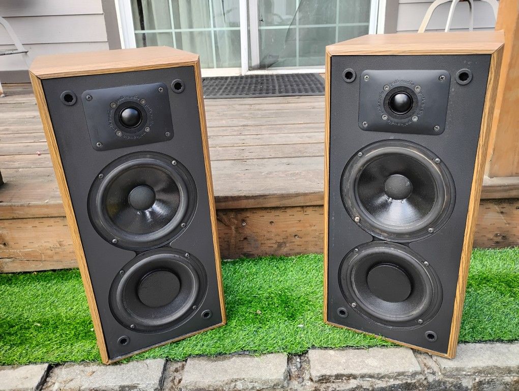 Pair of Polk Audio Monitor Series M5jr Bookshelf Speakers