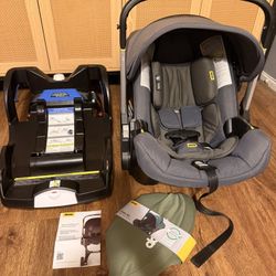 Doona (expires 2030) + Ergobaby Omni 360 Carrier