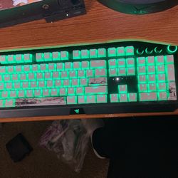 Rrazor Full Size Keybored 