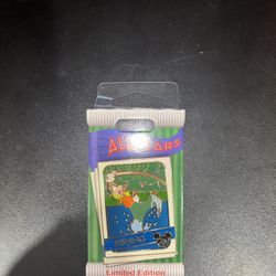 Disney 2020 All Stars Trading Cards Goofy Trading Pin