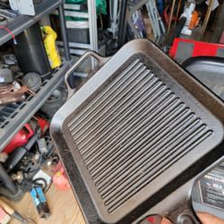 Cracker Barrel cast iron skillet