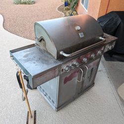 5 Burner Kenmore BBQ Grill