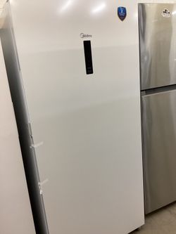 Midea Digital Control Convertible 21.1 cu.ft. Garage Ready Frost-Free Upright Freezer New Scratch and Dent