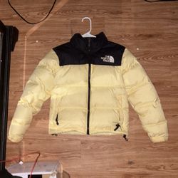 yellow and black northface 700 jacket 
