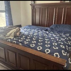 King bed frame