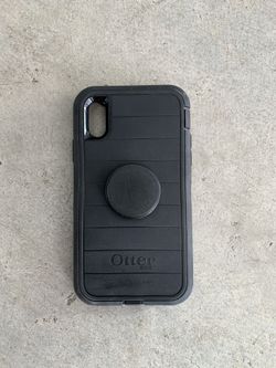 Otter box iPhone XR.