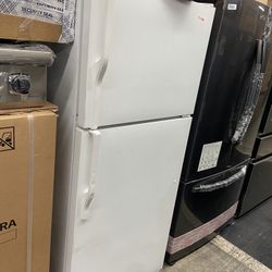 Top Freezer 28 Inch Refrigerator 