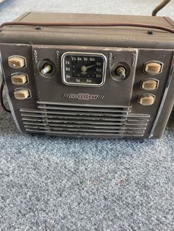 1939 Chevrolet super deluxe 6 button radio