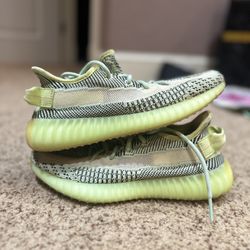 Yeezy 350 Yeezreel Size 7Y/8.5W