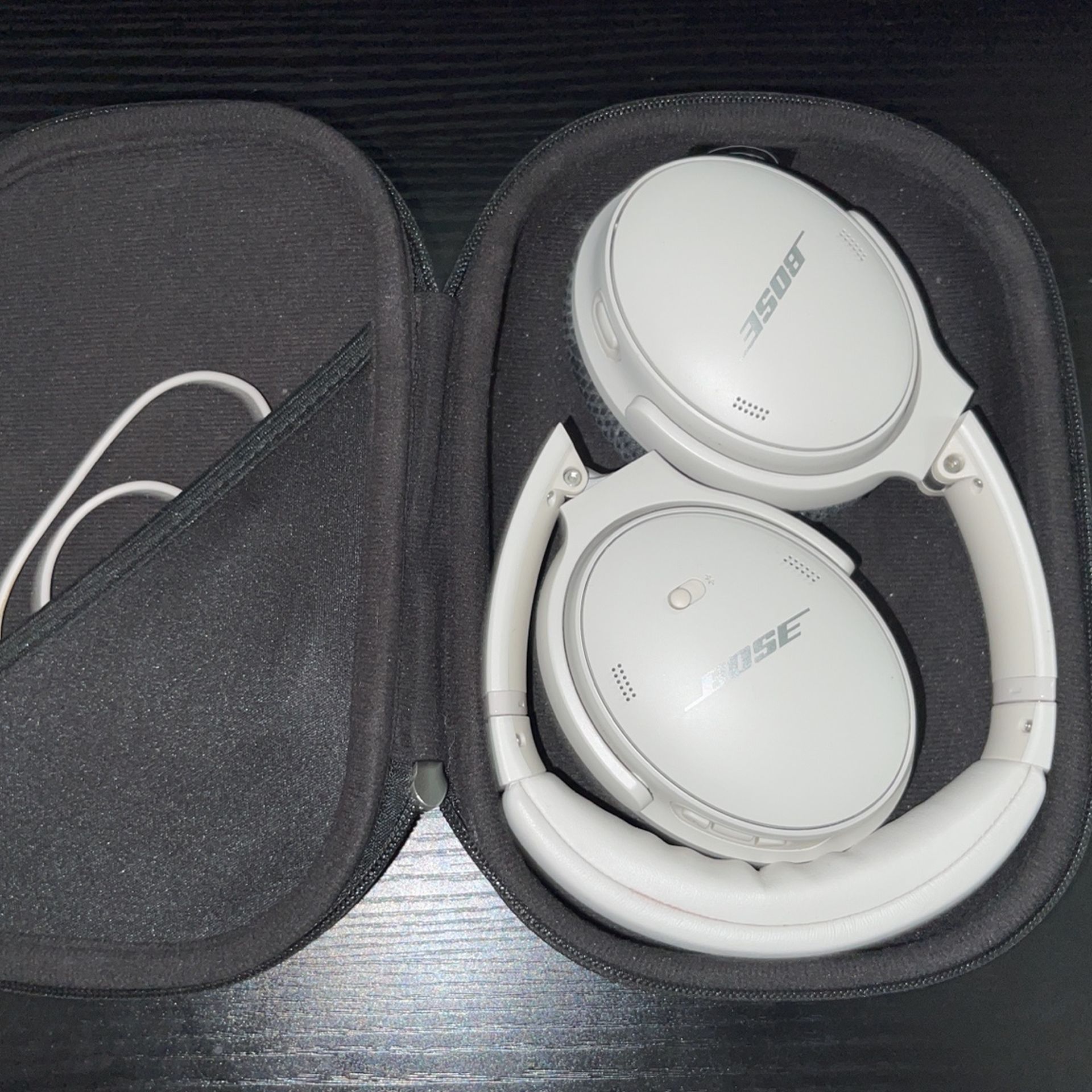 Bose QC35 Noise-Cancelling Headphones