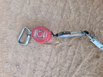Retractable yoyo tie off anchor point 11'