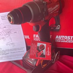 MILWAUKEE M18FUEL 1/2” HAMMER DRILL #2904  And BATTERY 5.0  New Out The Box    Never Used. ((( Hammer And Battery Only )))