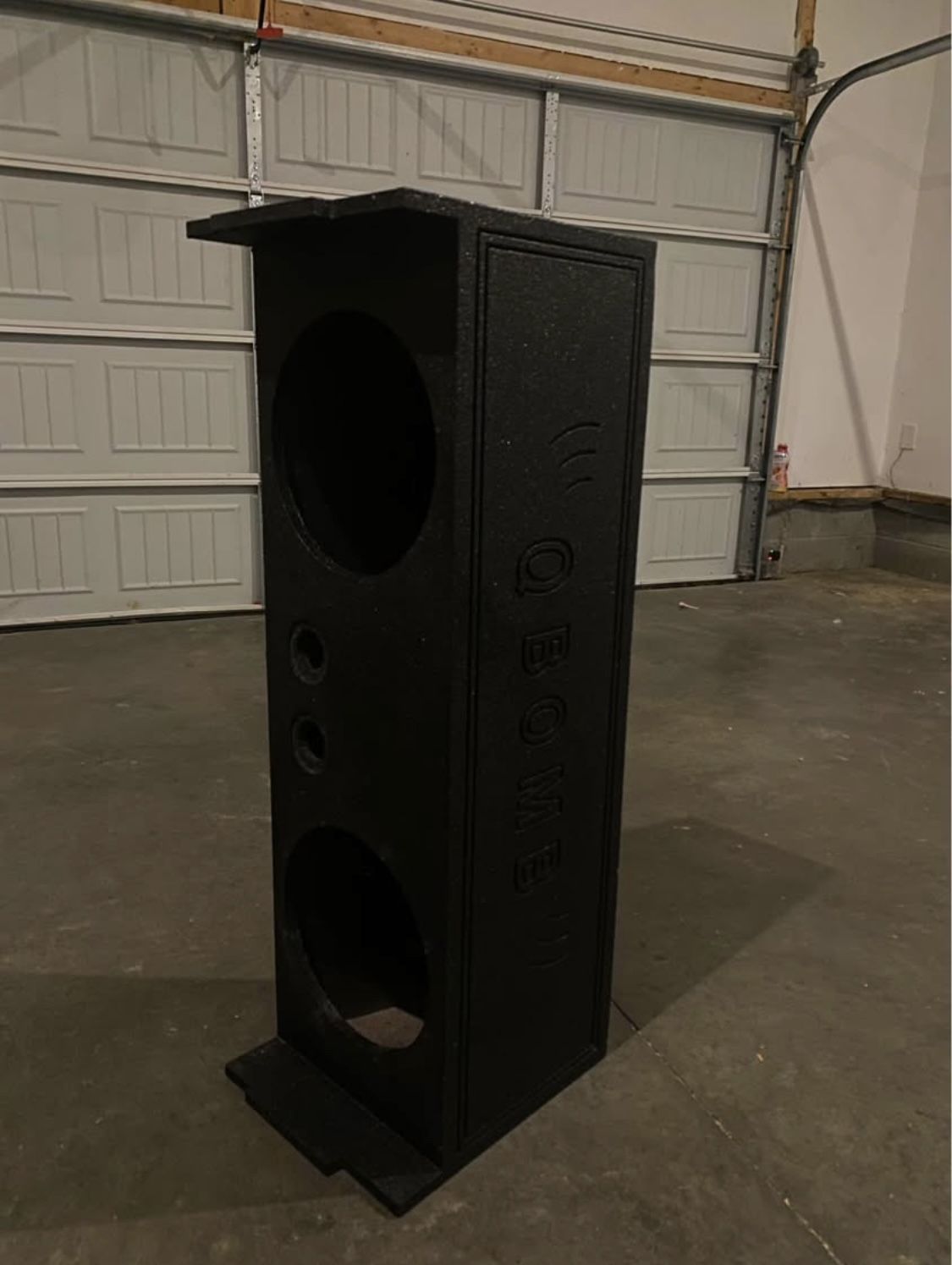 Bass Box For Tahoe, Cadillac