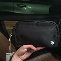 lululemon belt bag