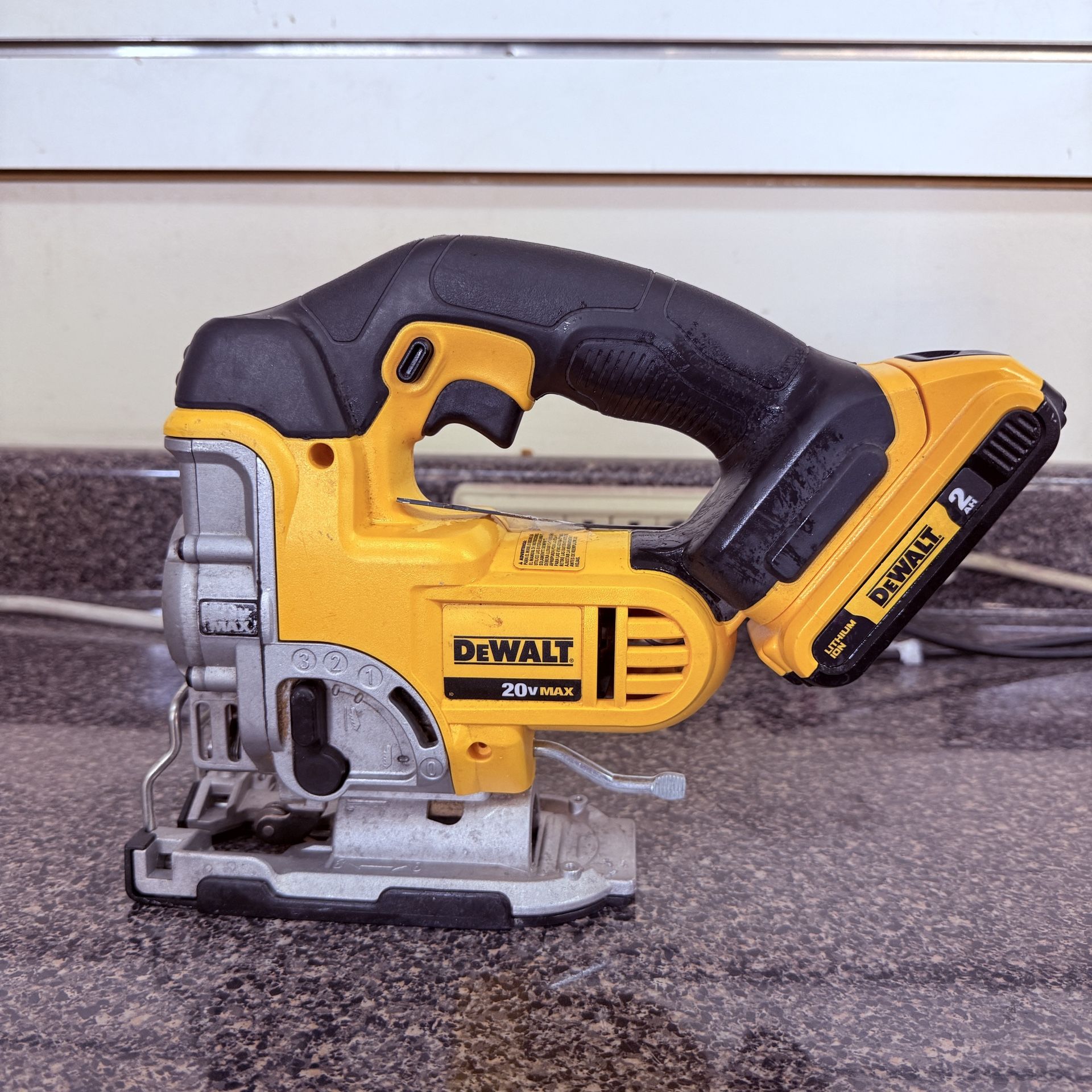 DeWalt Jigsaw, Model: DCS331