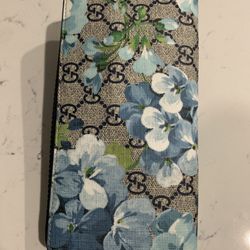 Gucci wallet for Sale in Boston, MA - OfferUp