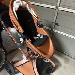 Hot Mom Luxury Stroller – Leather Seat, Rose Gold Frame, Excellent Condition