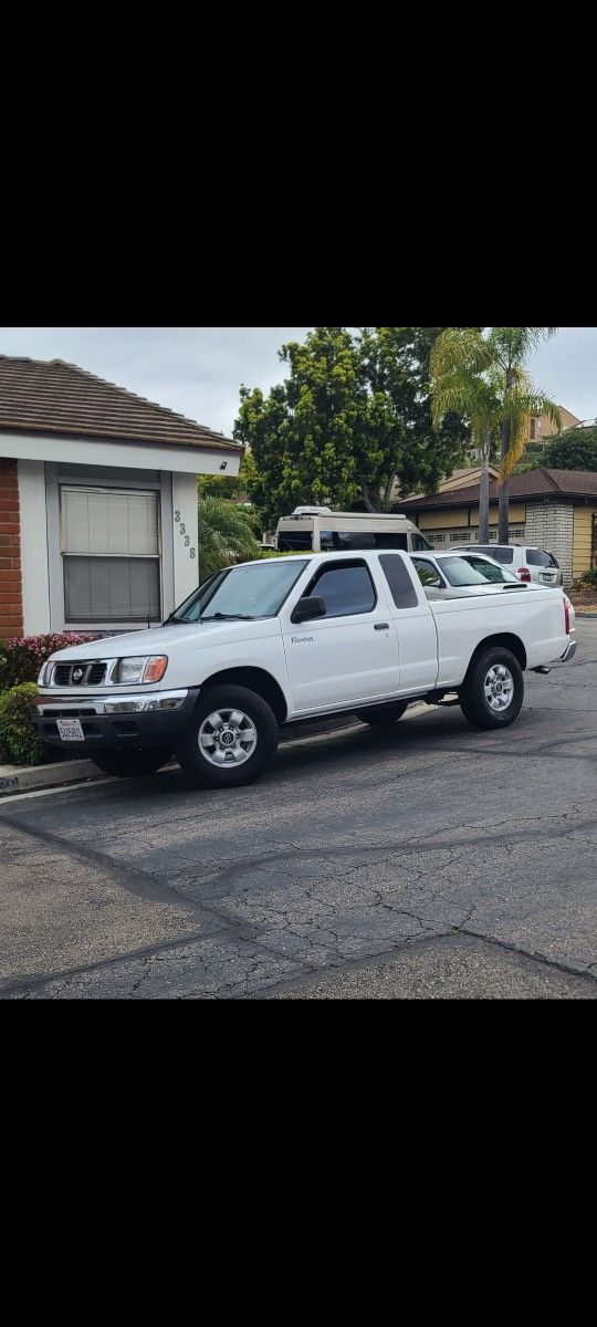 1999 Nissan Frontier