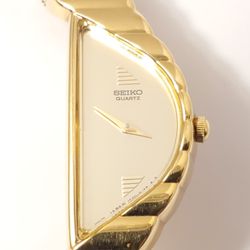 Vintage Seiko Half Moon Womens Quartz Watch Stainless Steel Base Metal Gold Tone