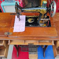 Singer Treadle Sewing Machine, Works Well, No Motor, No Light