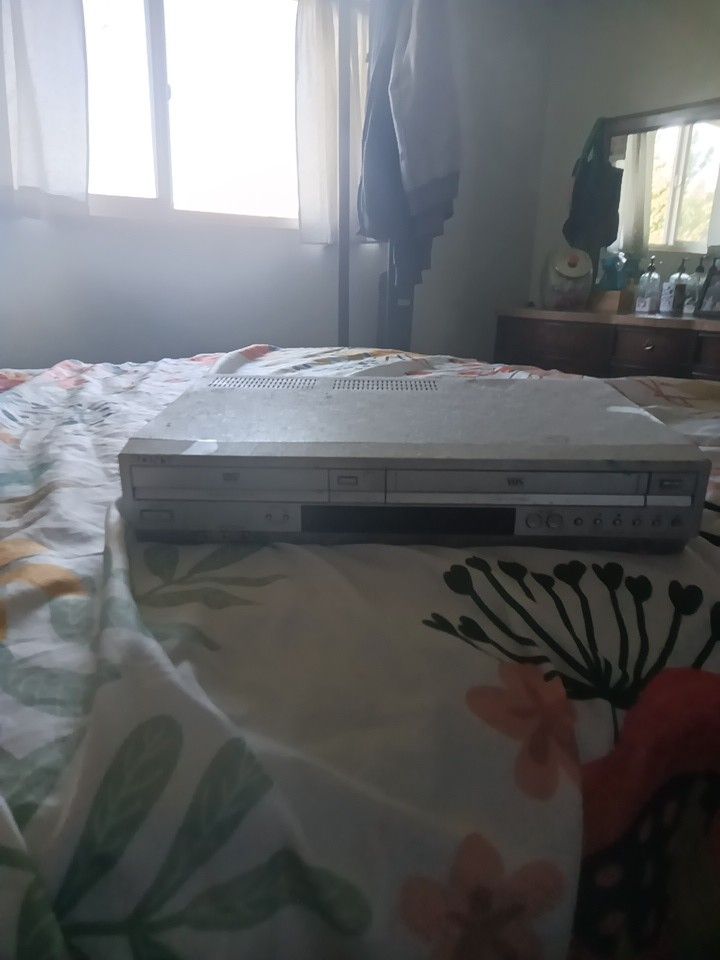 Sony DVD And VCR All In One