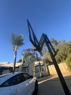 New Lifetime Basketball Hoop