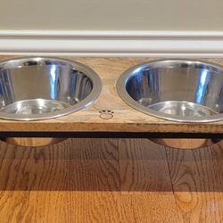Raised Metal And Wood Dog Feeder- New