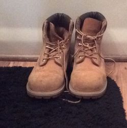 Kid's Timberlands Size 3