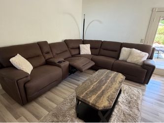 Couch/ Sofa