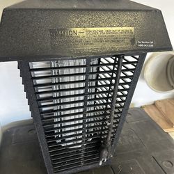 Bug zapper like new rarely used