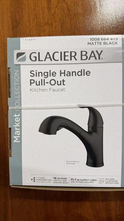 Glacier Bay Single Handle Pull-Out Kitchen Faucet – Matte Black – New in Box