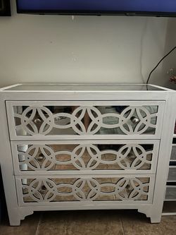 White Mirrored 3-Drawer Dresser Chest