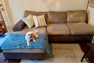 Large taupe/brown U-Shaped Sectional (Rooms To Go)